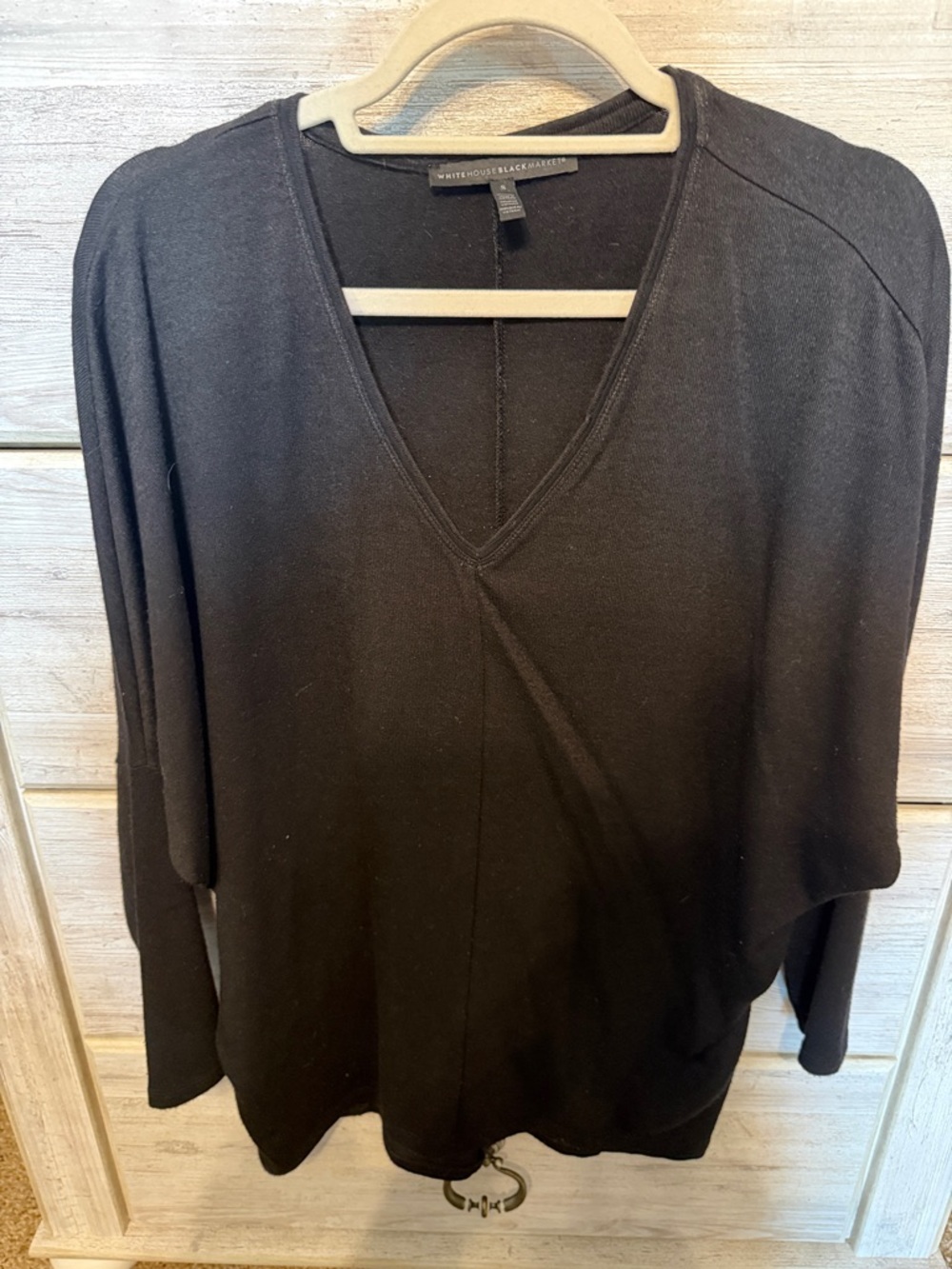 Women’s White House Black Market black V-Neck Knit Top size small